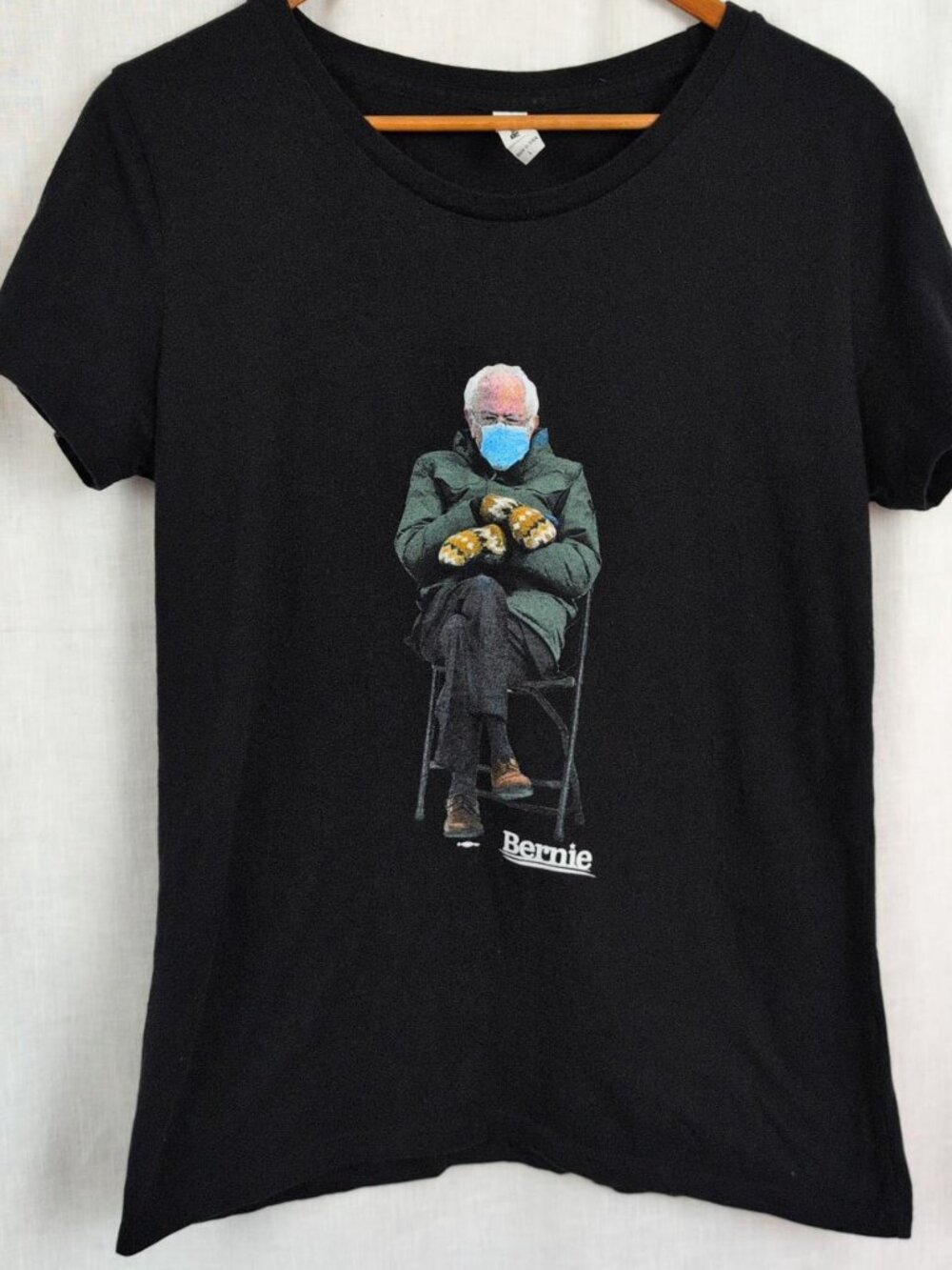 Bernie Sanders mittens inauguration shirt